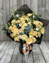 Букет цветов из:  Розы и Лизиантусы в Летний отдых