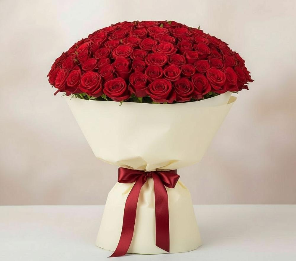 Букет 101 Красная роза Милано в Летний отдых