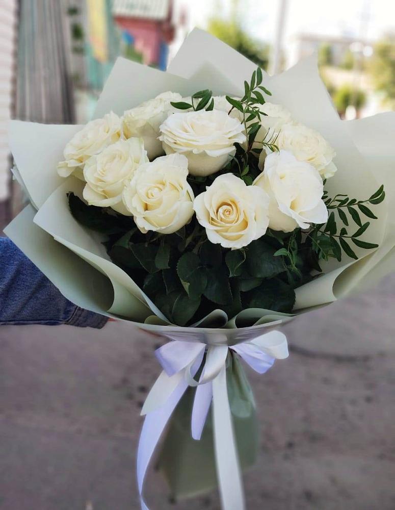Букет Белые розы Проуд в Летний отдых