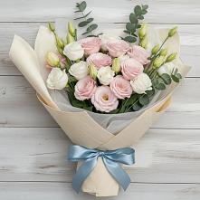 Букет цветов из:  Лизиантусы в Летний отдых