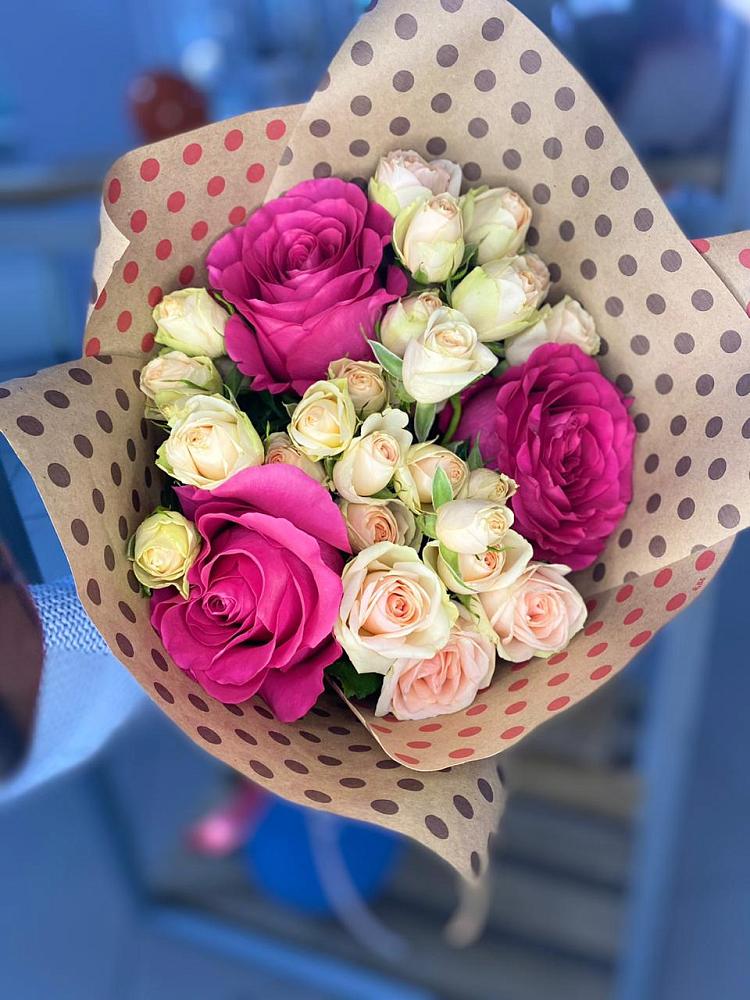 Букет цветов из: Розы в Летний отдых