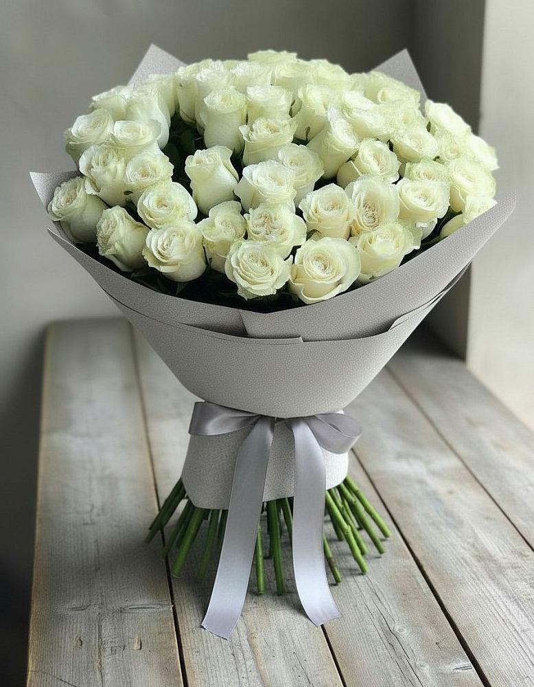 Букет 35 Белых роз в Летний отдых