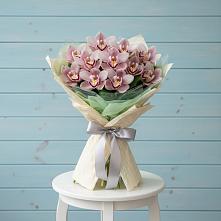 Букет цветов из:  Орхидеи и Розы #REPLACE_PRED# Летний отдых