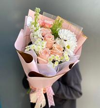 Букет цветов из:  Хризантемы и Розы в Летний отдых
