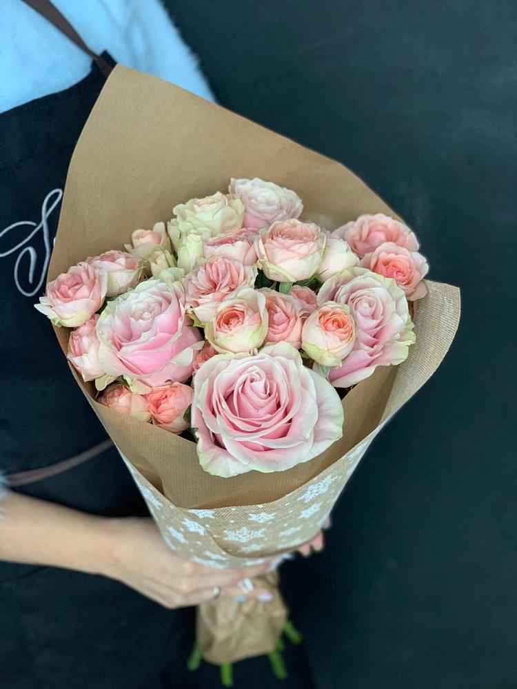 Букет цветов из: Хризантемы и Розы в Летний отдых