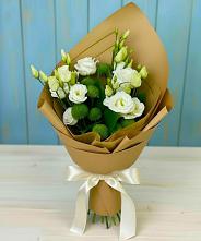 Букет цветов из:  Хризантемы и Лизиантусы #REPLACE_PRED# Летний отдых