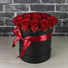 Цветочная композиция из Розы в шляпной коробке #REPLACE_PRED# Летний отдых