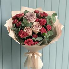 Букет цветов из:  Гвоздики и Розы в Летний отдых