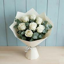 Букет Белые розы в Эвкалипте в Летний отдых