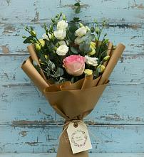 Букет цветов из:  Розы и Лизиантусы #REPLACE_PRED# Летний отдых