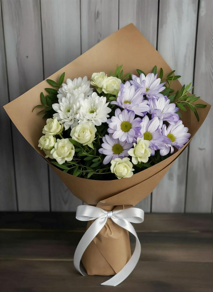 Букет цветов из: Хризантемы и Розы в Летний отдых